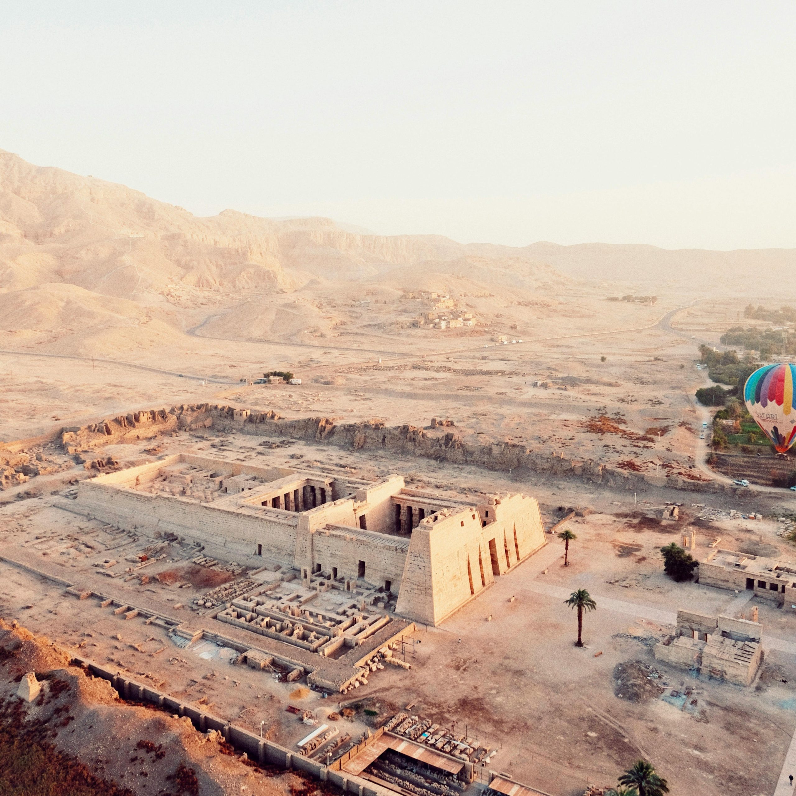 Premium Morning Hot Air Balloon Ride in Luxor – After Sunrise Adventure